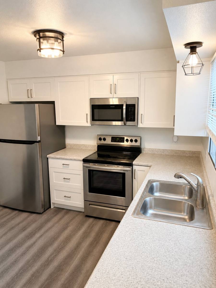 Townhouse for rent at 88 W 50 S #V-1, Centerville, UT 84014