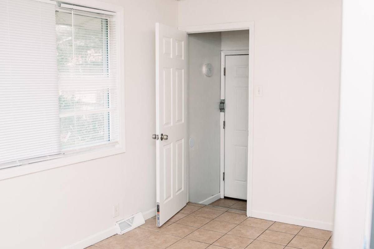 House for rent at 10229 Edgefield Dr, Saint Louis, MO 63136