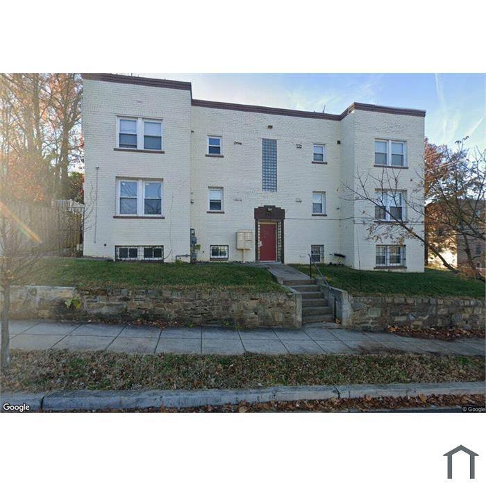 Apartment for rent at 2801 R St SE 2, Washington, DC 20020