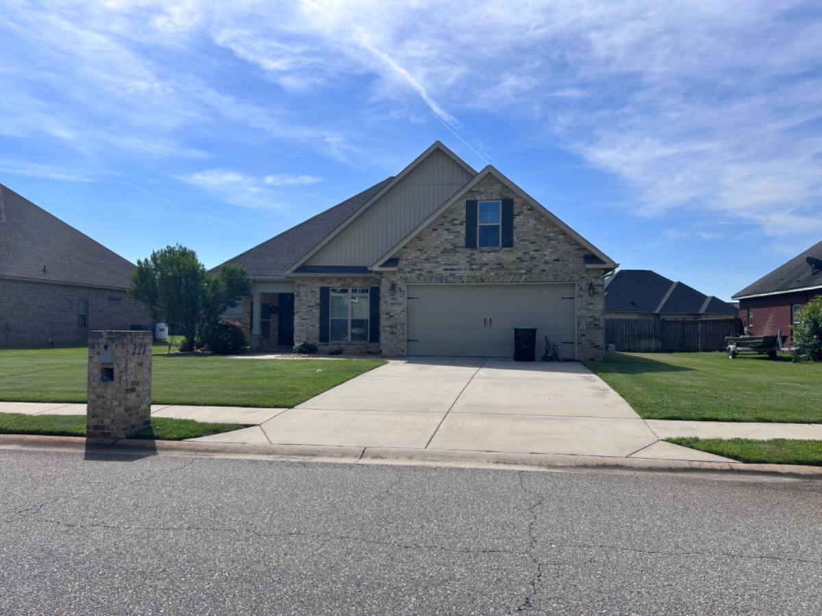 House for rent at 221 Caleb Way, Byron, GA 31008