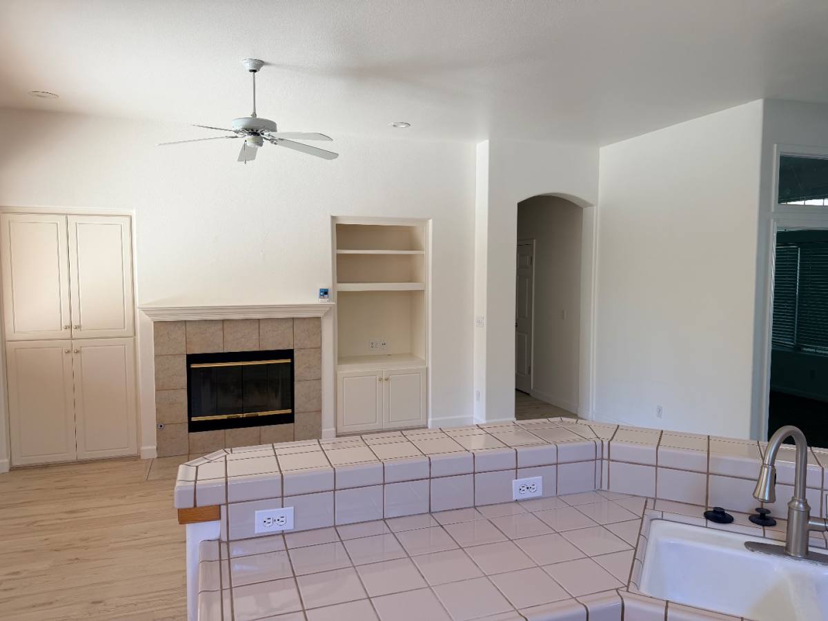 House for rent at 6200 N Stockdale Dr, Fresno, CA 93722