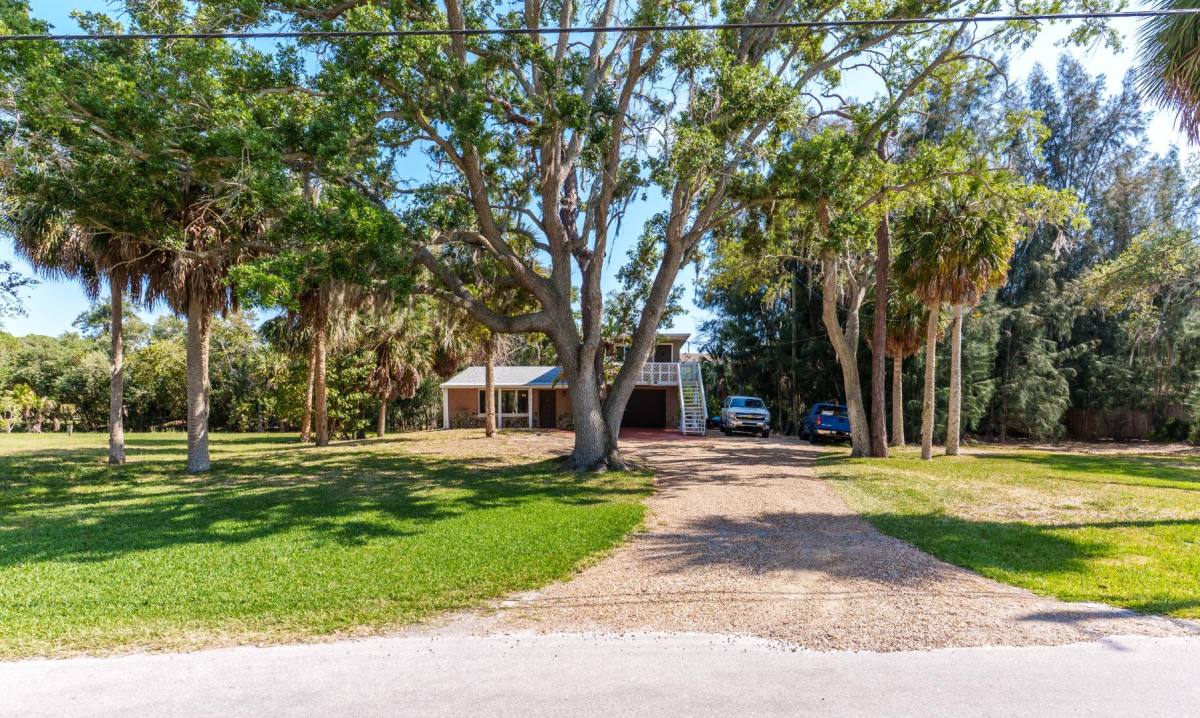 Apartment for rent at 4910 Limestone Dr B, Port Richey, FL 34668