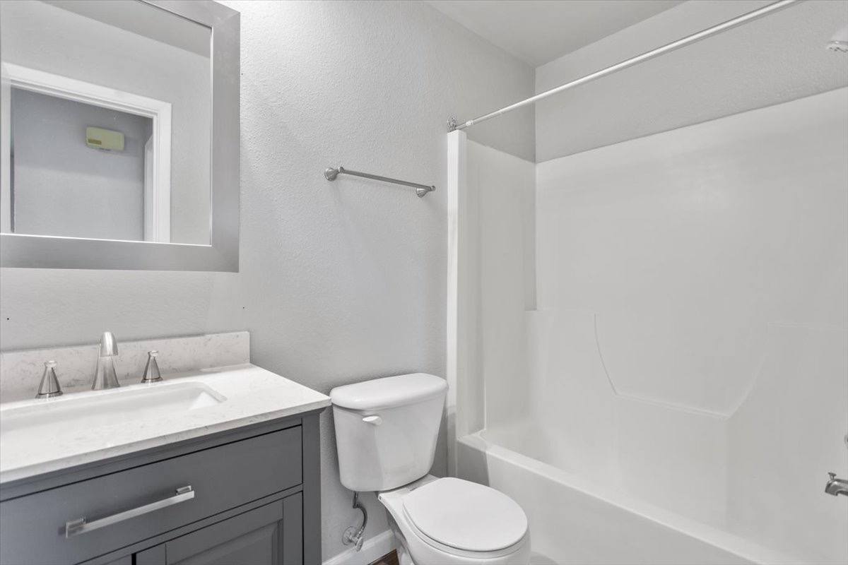 Apartment for rent at 340 Bench #4, Billings, MT 59105