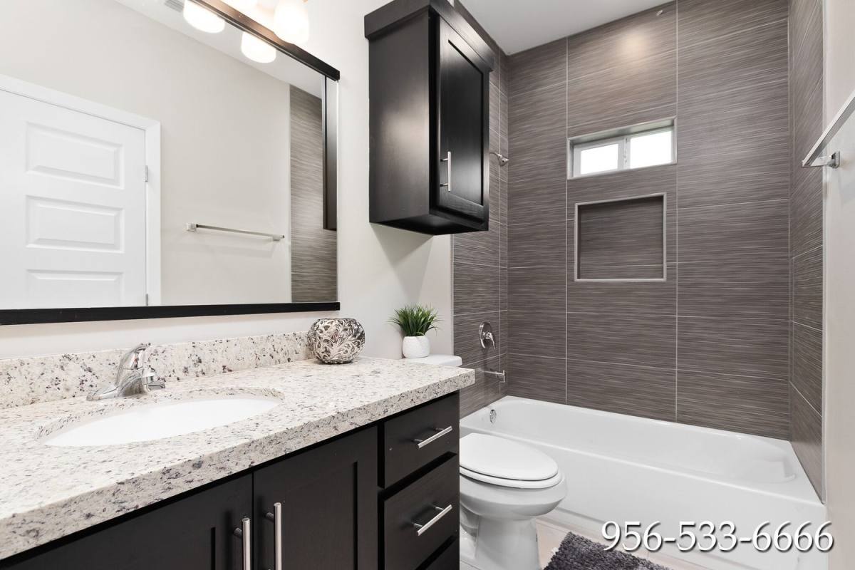 Apartment for rent at 1514 Deer Hills #4, Edinburg, TX 78541