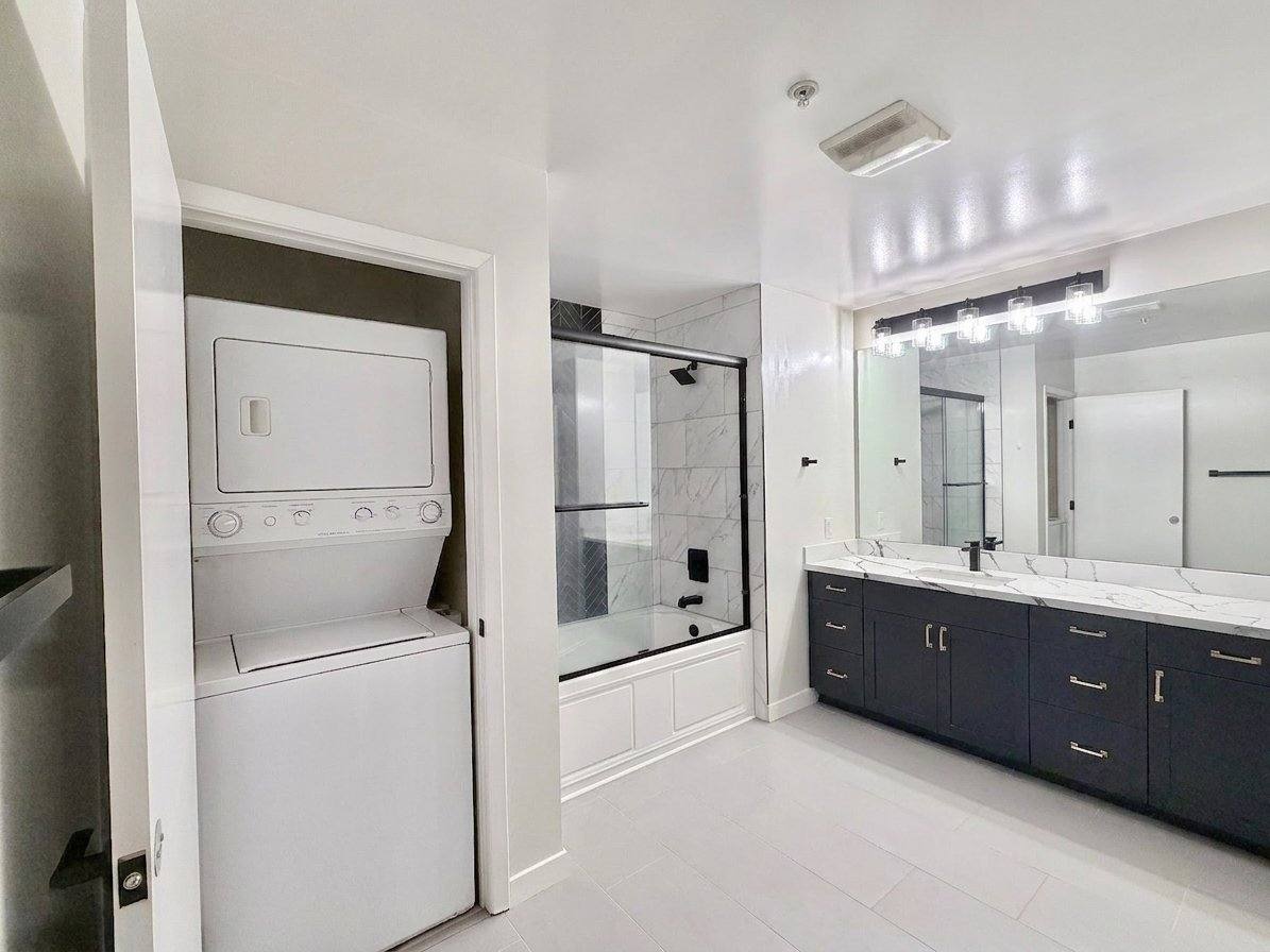 Apartment for rent at 1150 J St #107, San Diego, CA 92101