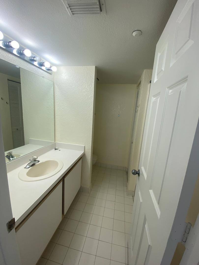 Condo for rent at 3655 Seaside Dr #423, Key West, FL 33040