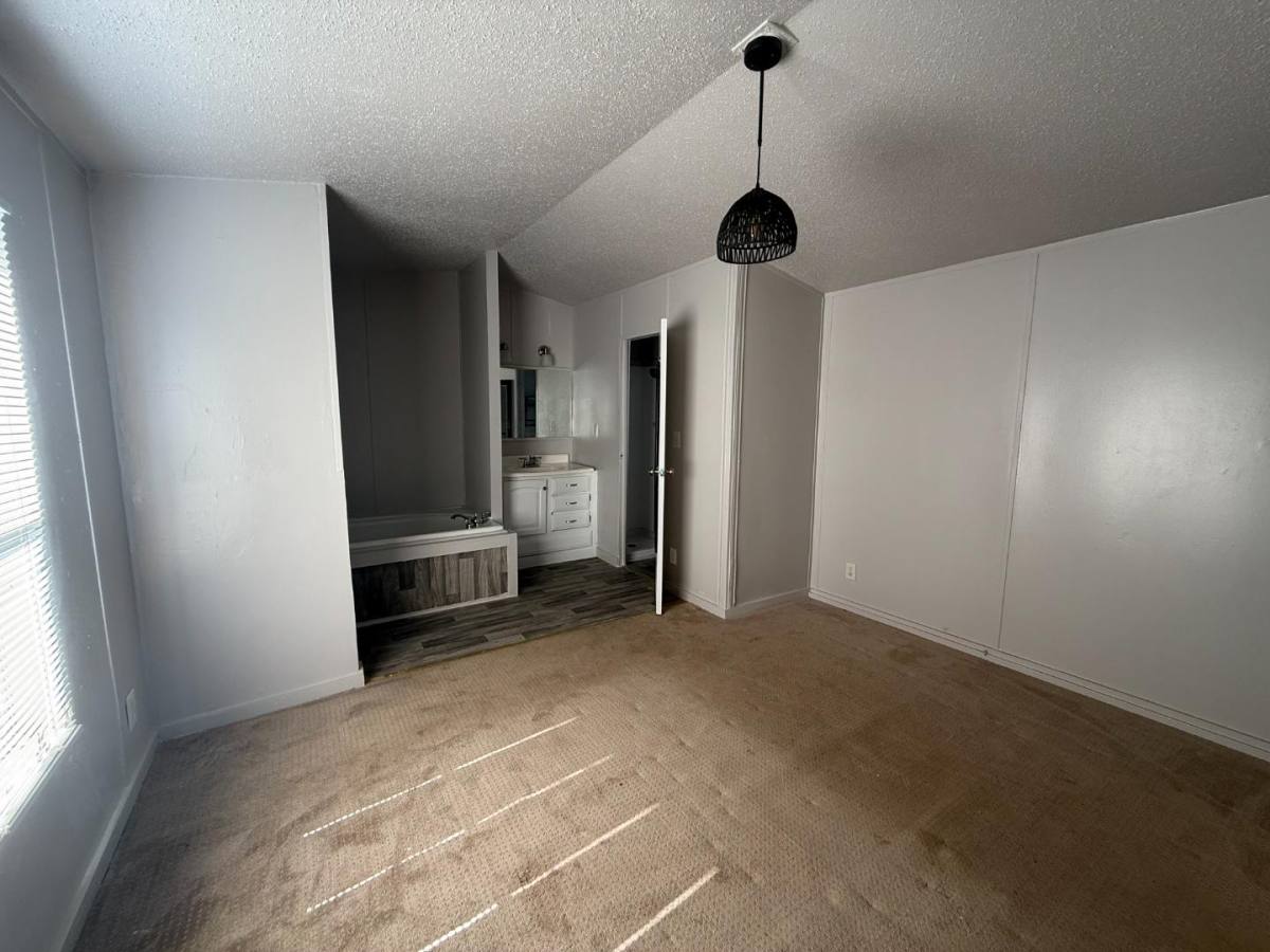 Apartment for rent at 121 Crosstown Rd #8, Gates, NC 27937