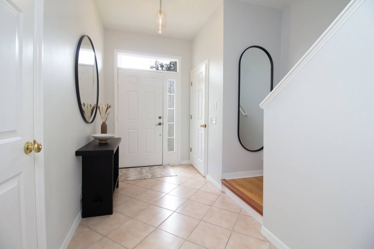 Townhouse for rent at 608 Black Lion Dr NE, Saint Petersburg, FL 33716