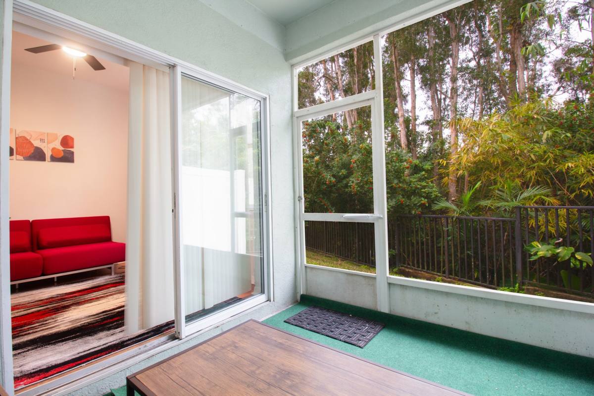 Townhouse for rent at 608 Black Lion Dr NE, Saint Petersburg, FL 33716