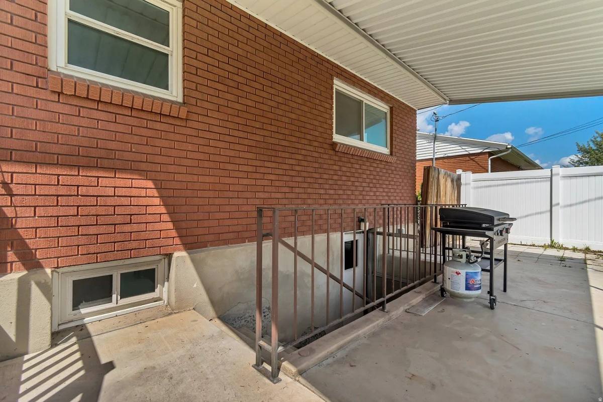 Apartment for rent at 8947 S 500 E, Sandy, UT 84070