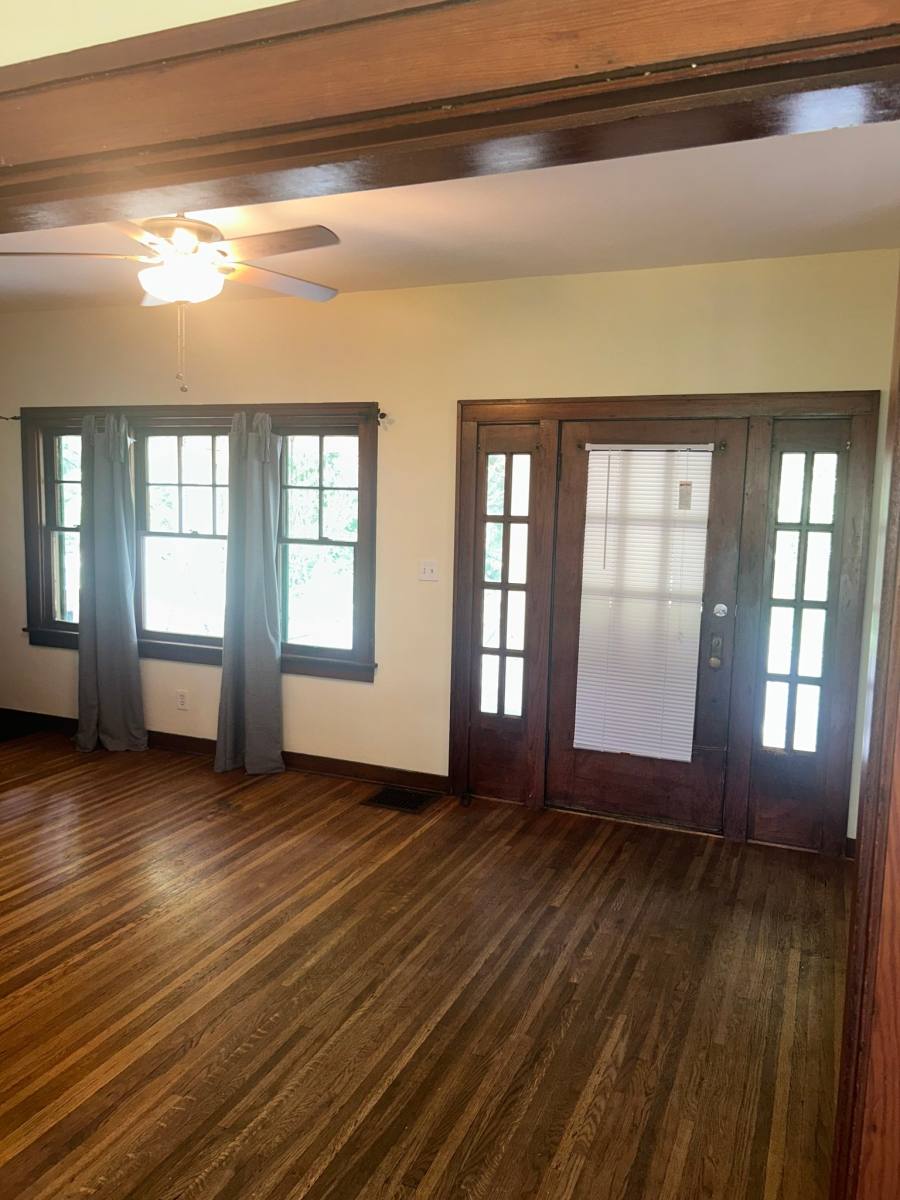 House for rent at 115 W Pacemont Rd, Columbus, OH 43202