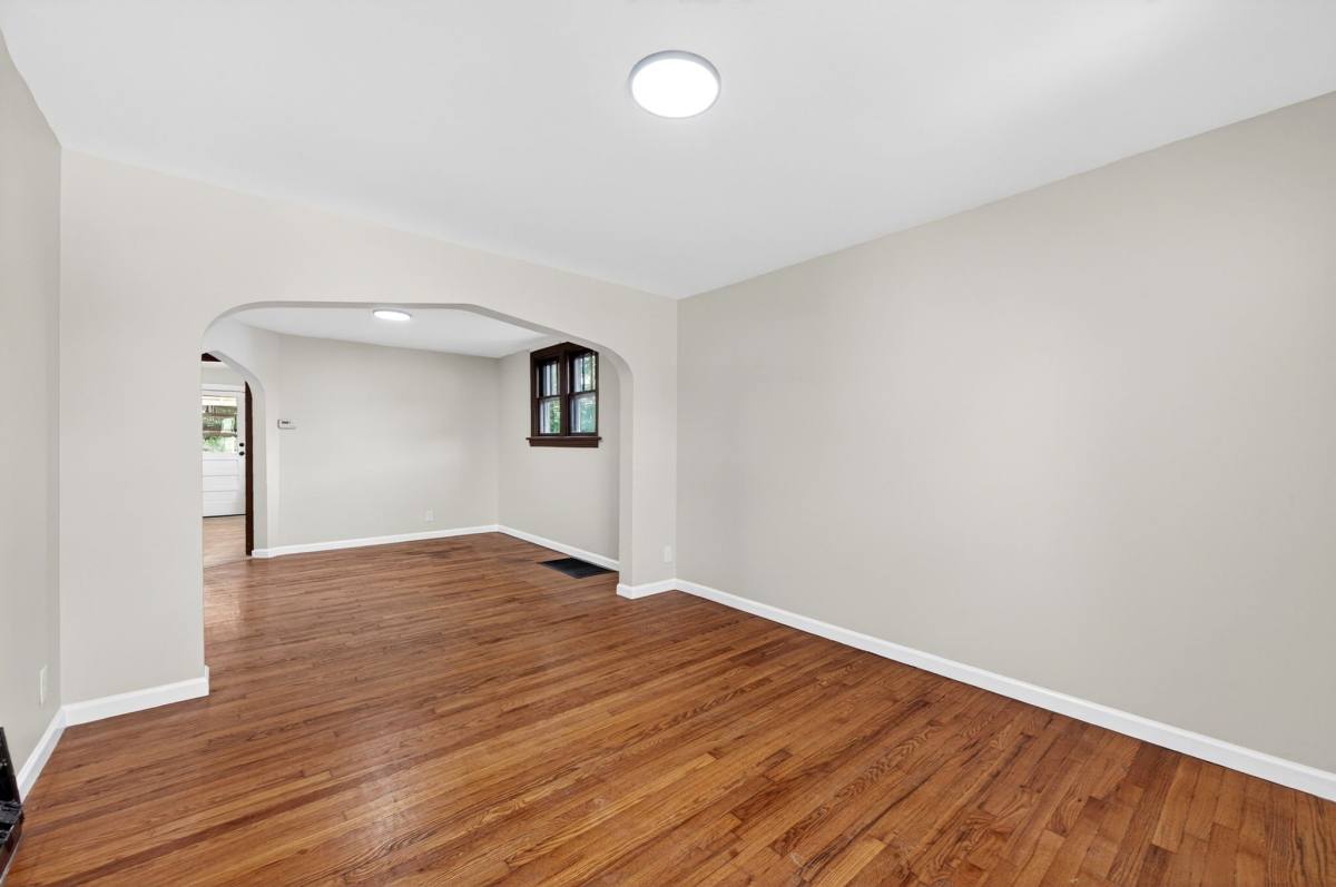 House for rent at 304 Bayless Ave, Saint Louis, MO 63125