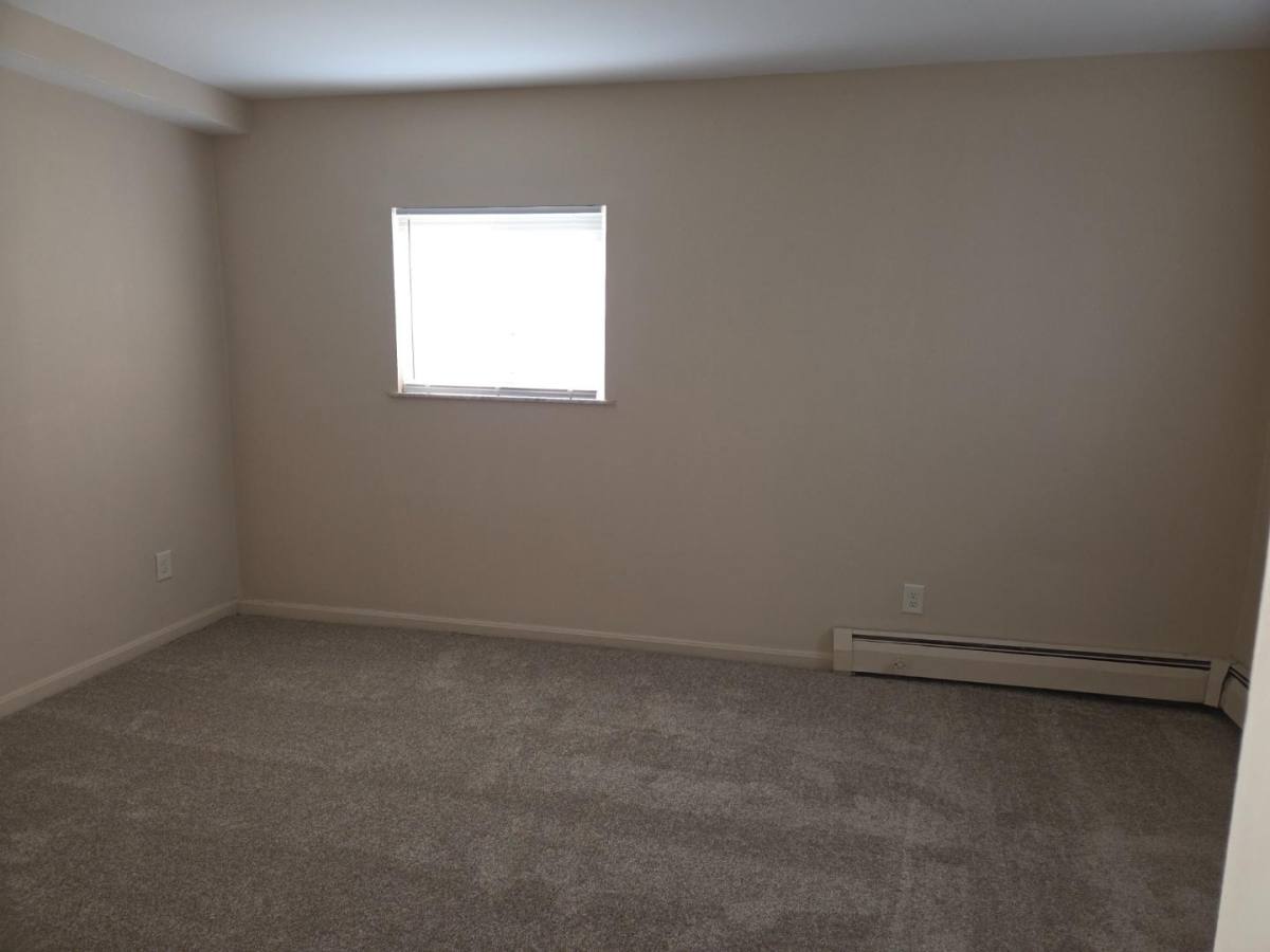 Apartment for rent at 3932-3936 Banks Rd #2, Cincinnati, OH 45245
