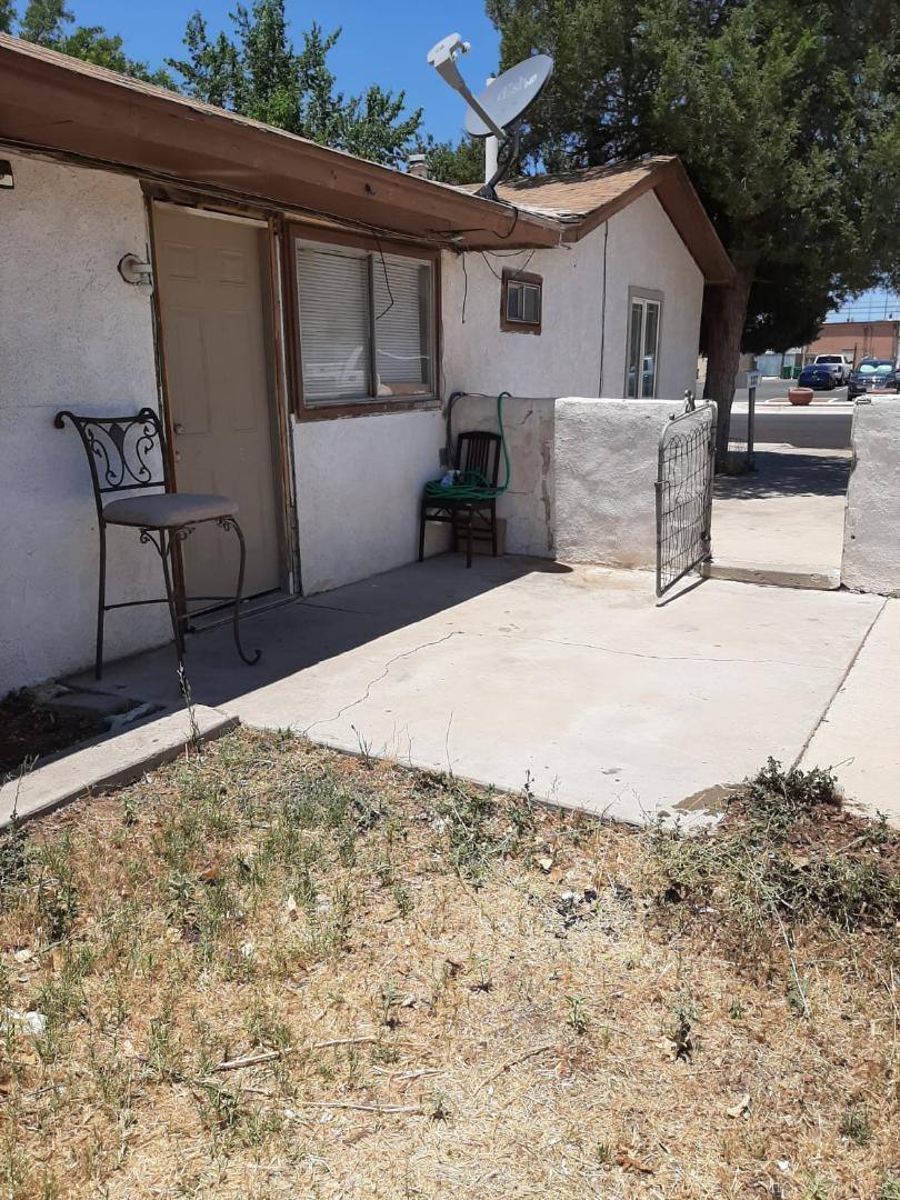 Apartment for rent at 109 W Dunnam St #1, Hobbs, NM 88240