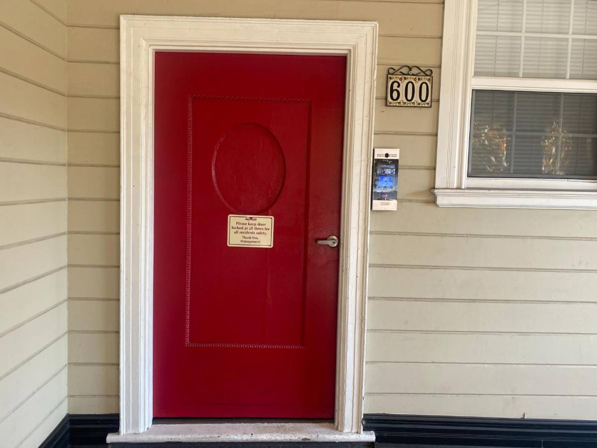 Apartment for rent at 600 S 9th St #6, San Jose, CA 95112