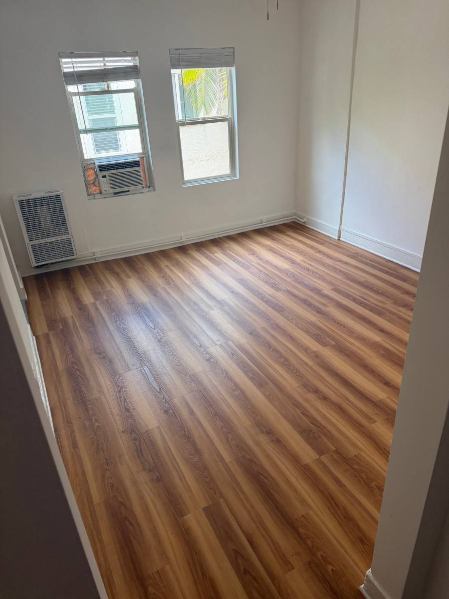Apartment for rent at 4537 Fountain Ave #206, Los Angeles, CA 90029