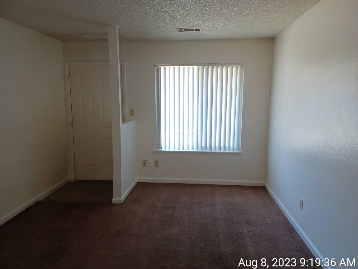 Apartment for rent at 204 W Dakota, Ave #103, Fresno, CA 93705