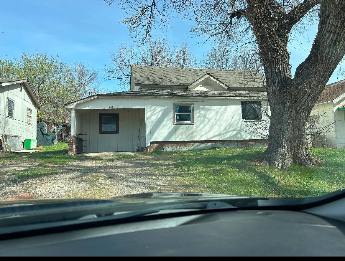 House for rent at 813 Birch St, Perry, OK 73077
