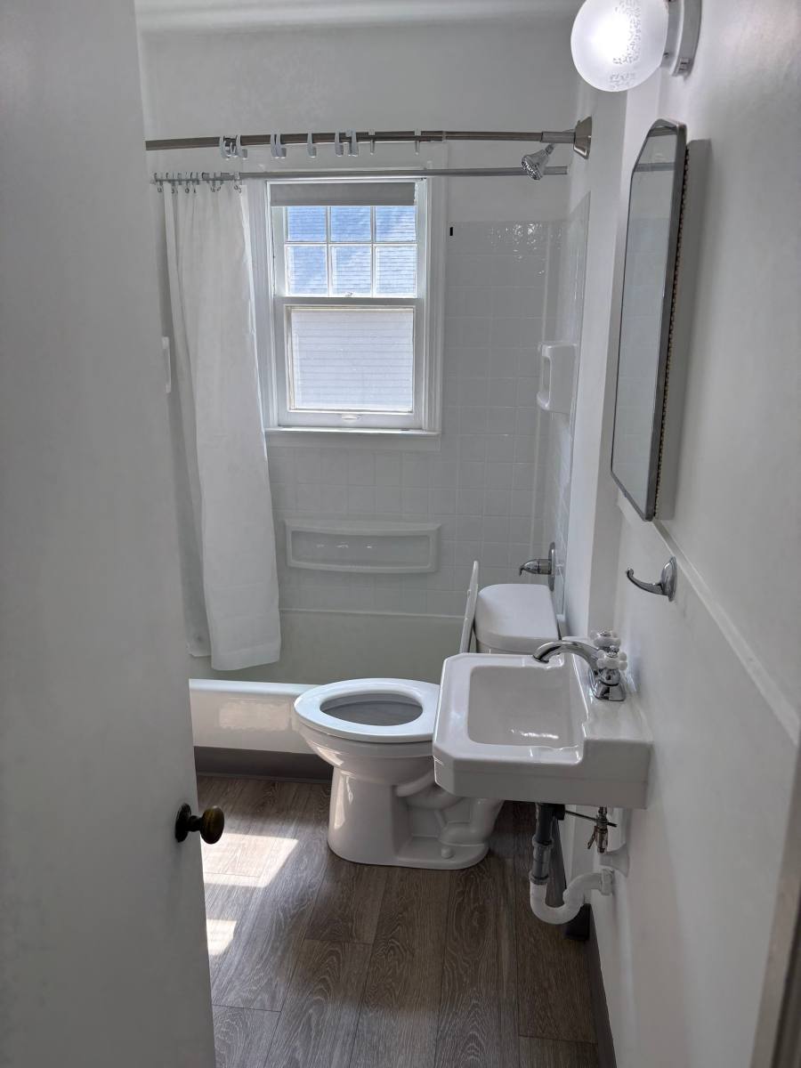 Apartment for rent at 425 Lyon St NE #4, Grand Rapids, MI 49503