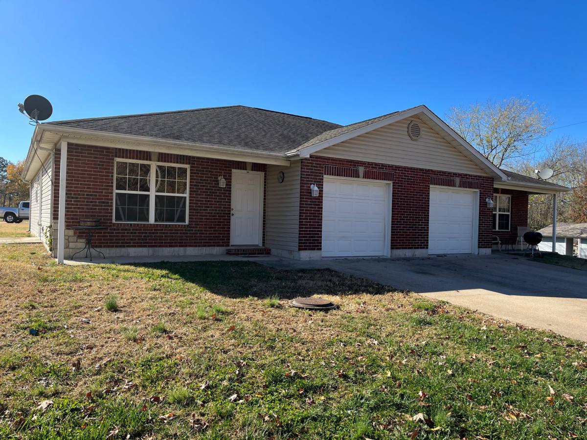 Apartment for rent at 303 B St #A, Saint James, MO 65559