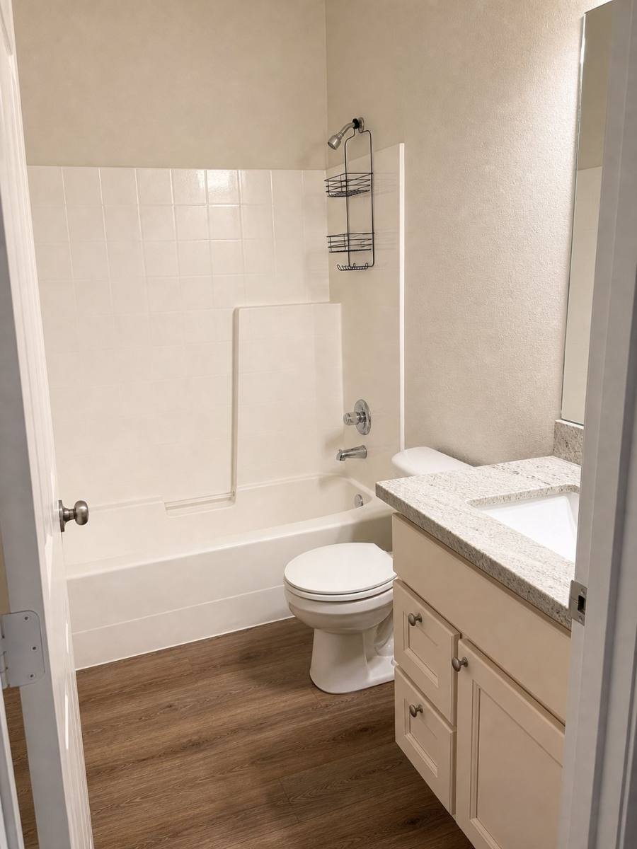 Townhouse for rent at 1800 NE 40th St #G4, Renton, WA 98056