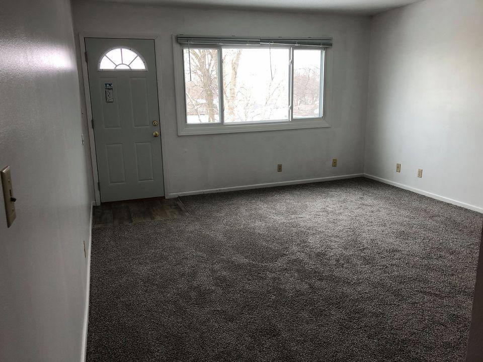 Apartment for rent at 2013 NW Hickory Lane #9, Ankeny, IA 50023