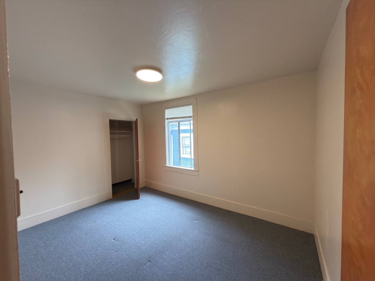 Apartment for rent at 2212 11th St - 2nd Floor, Sacramento, CA 95818