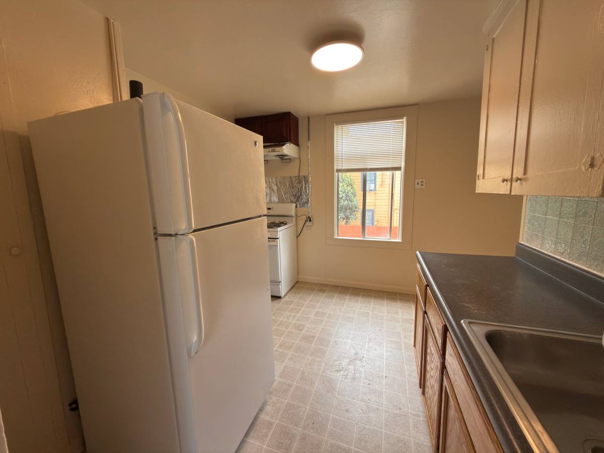 Apartment for rent at 2212 11th St - 2nd Floor, Sacramento, CA 95818