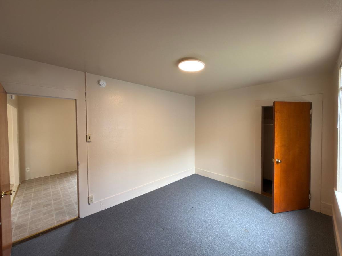 Apartment for rent at 2212 11th St - 2nd Floor, Sacramento, CA 95818