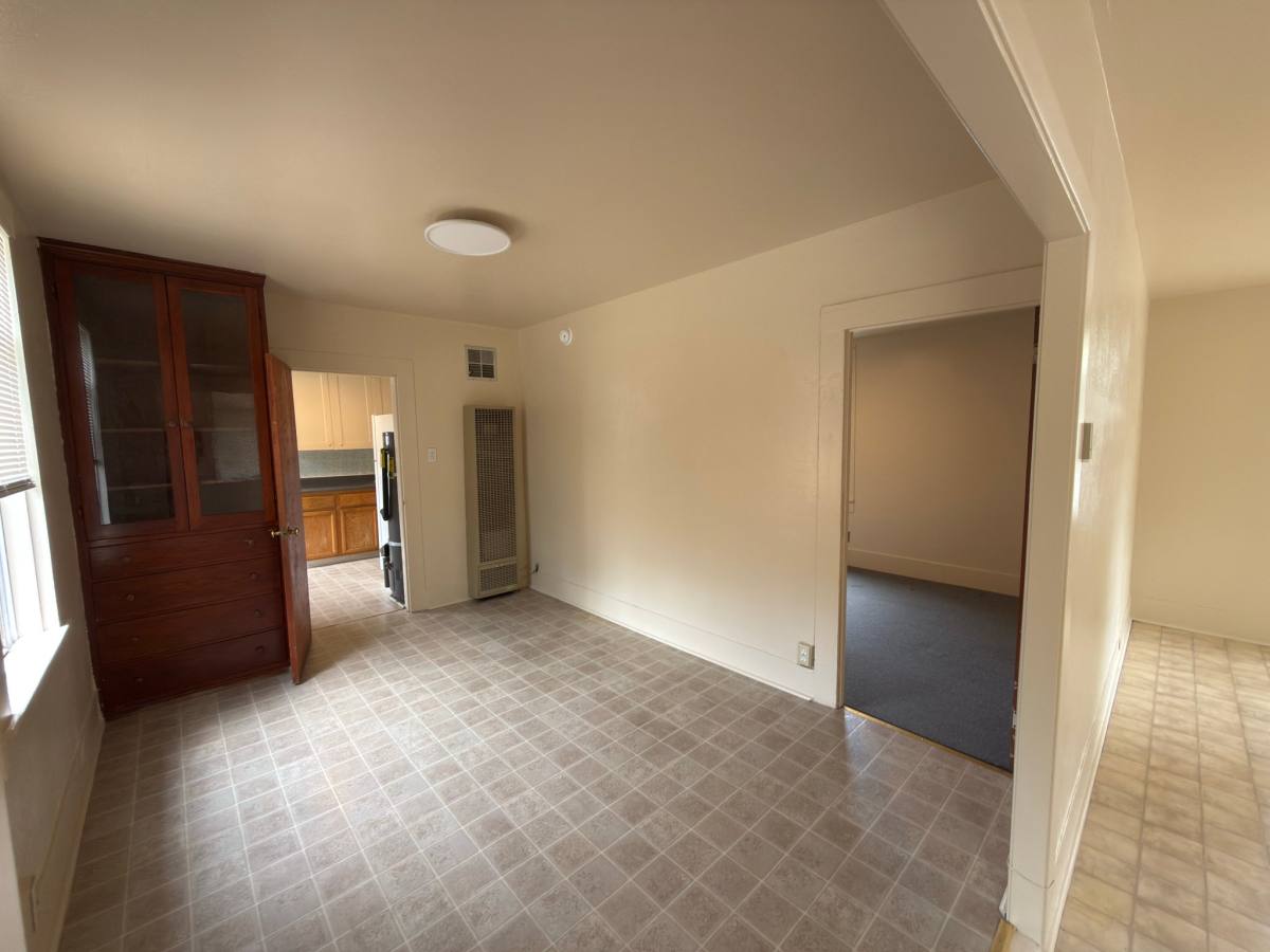 Apartment for rent at 2212 11th St - 2nd Floor, Sacramento, CA 95818