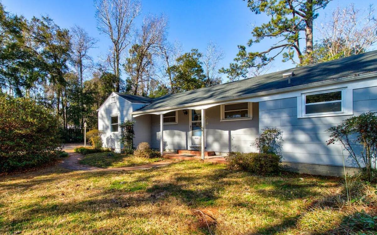 House for rent at 5521 Wrightsville Ave, Wilmington, NC 28403