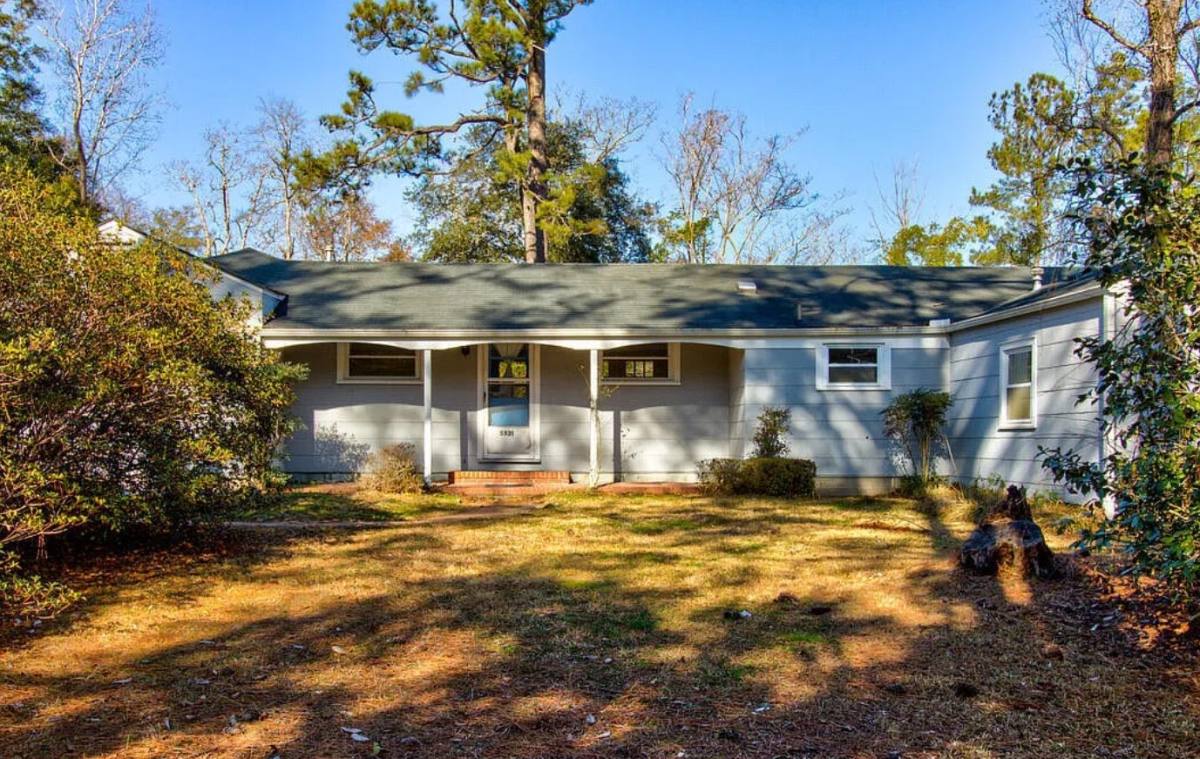 House for rent at 5521 Wrightsville Ave, Wilmington, NC 28403