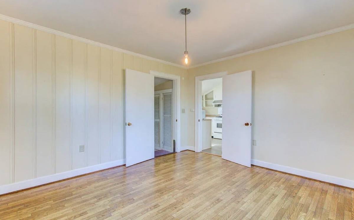 House for rent at 5521 Wrightsville Ave, Wilmington, NC 28403
