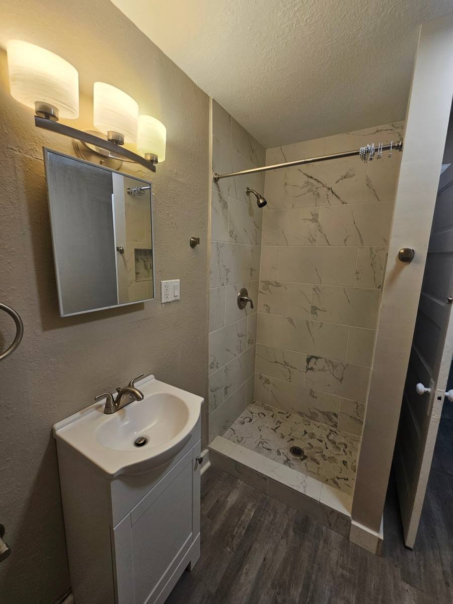 House for rent at 312 S Pine St #REAR, Sebring, FL 33870