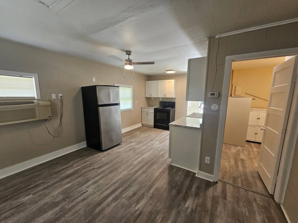 House for rent at 312 S Pine St #REAR, Sebring, FL 33870