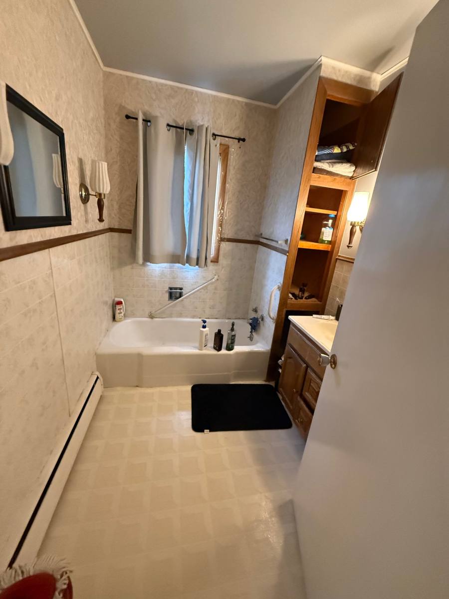 Apartment for rent at 217 Tindolph Ave N #1, Thief River Falls, MN 56701