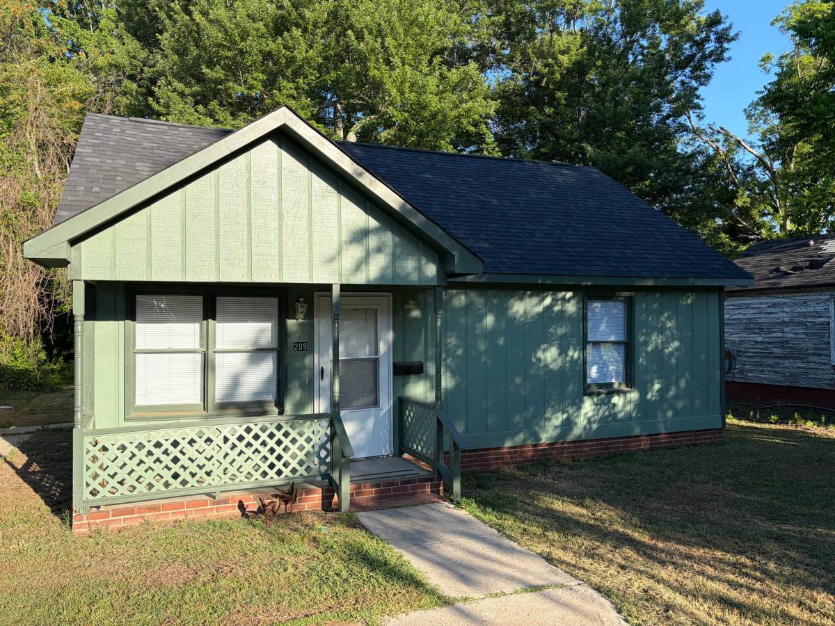 House for rent at 209 E 12th St, Salisbury, NC 28144