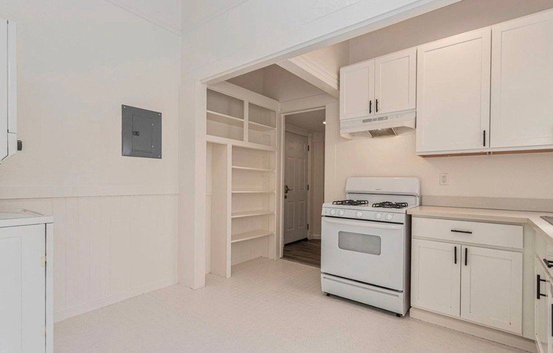 Apartment for rent at 2108 San Antonio Ave #6, Alameda, CA 94501