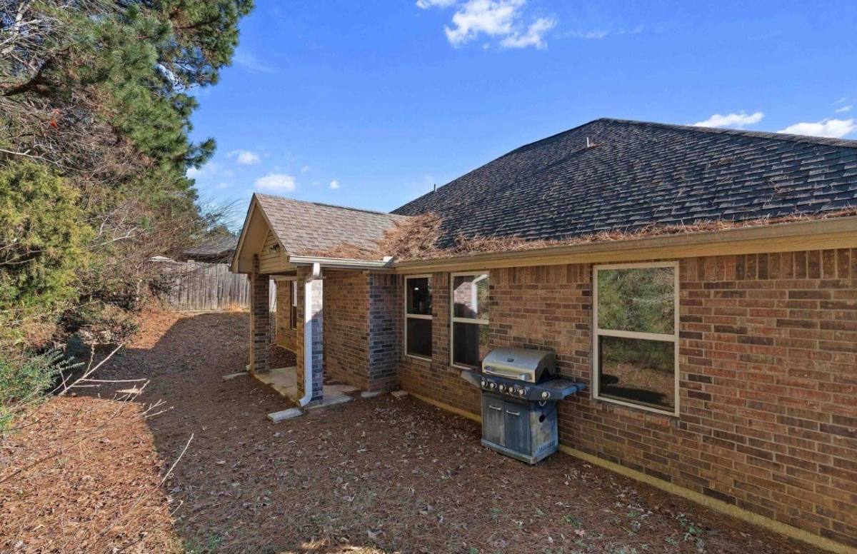 House for rent at 129 School Park Trail, Tatum, TX 75691