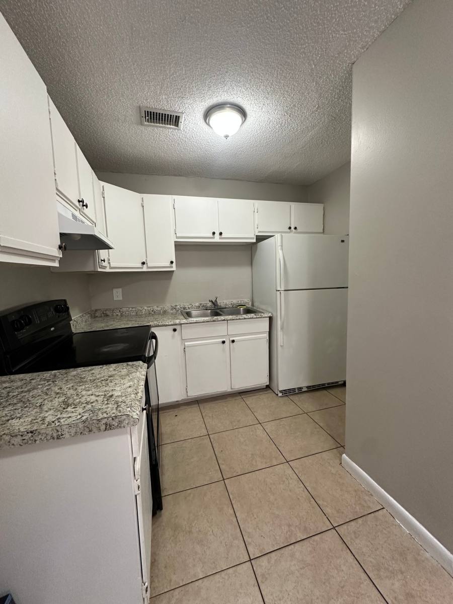 Apartment for rent at 4833 Serafica Dr, Lake Worth, FL 33461