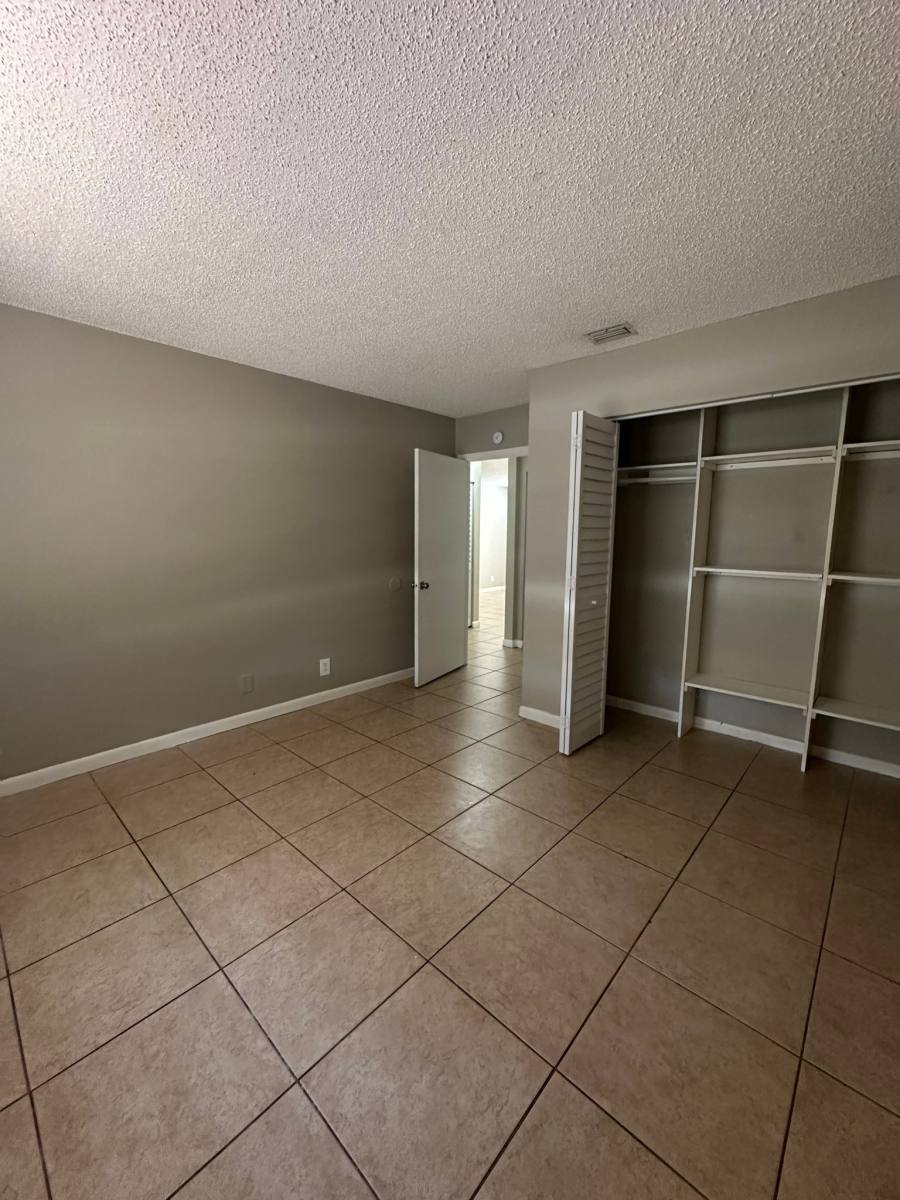 Apartment for rent at 4833 Serafica Dr, Lake Worth, FL 33461