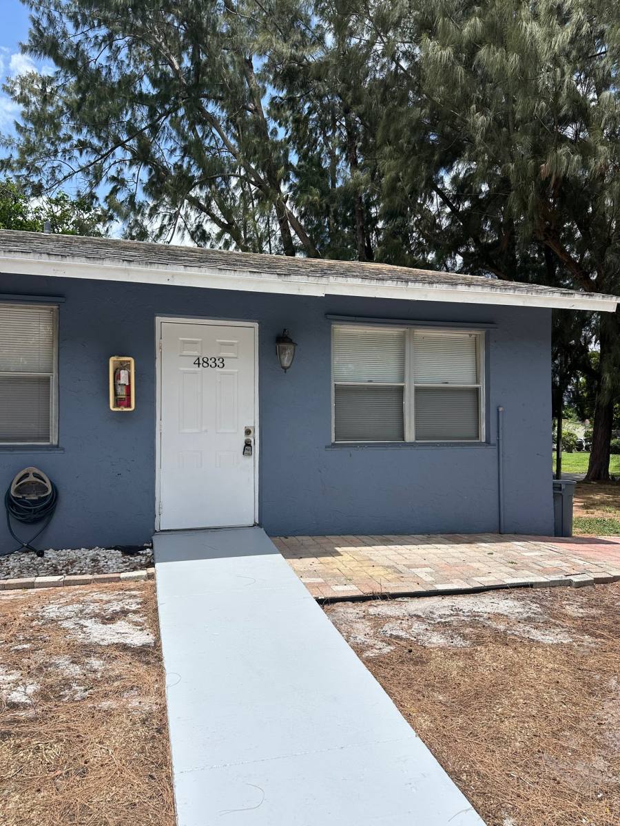 Apartment for rent at 4833 Serafica Dr, Lake Worth, FL 33461