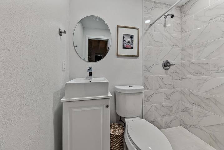House for rent at 140 SE 9th Ave, Boynton Beach, FL 33435