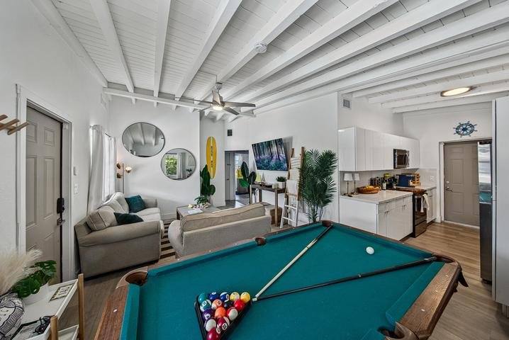 House for rent at 140 SE 9th Ave, Boynton Beach, FL 33435
