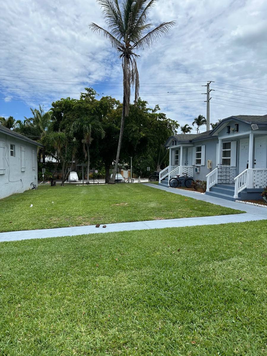 Apartment for rent at 17 Detroit St #1, Lake Worth, FL 33461