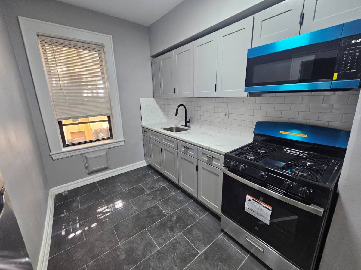 Apartment for rent at 331 Elmora Ave #J, Elizabeth, NJ 07208