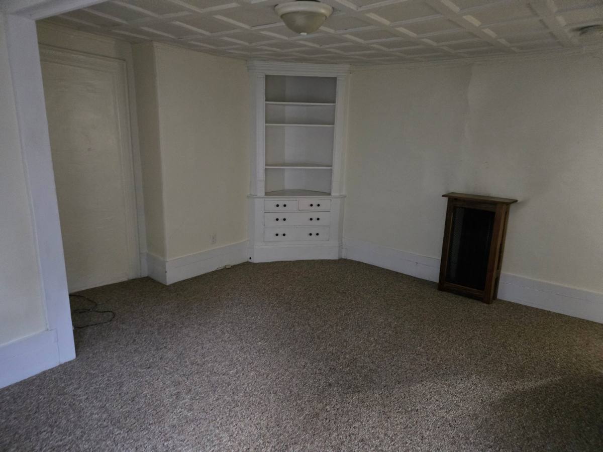 Apartment for rent at 147 Union St #1M, East Bridgewater, MA 02333
