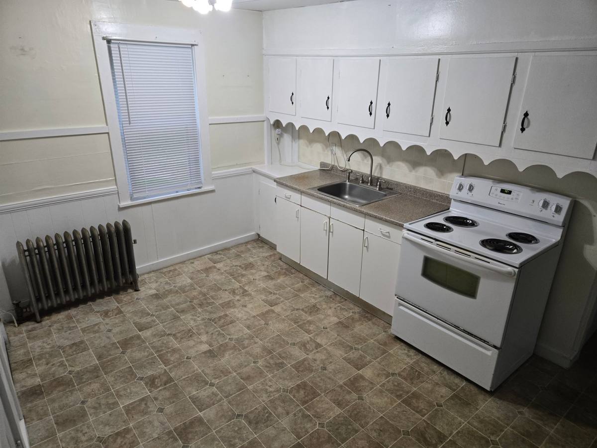 Apartment for rent at 147 Union St #1M, East Bridgewater, MA 02333