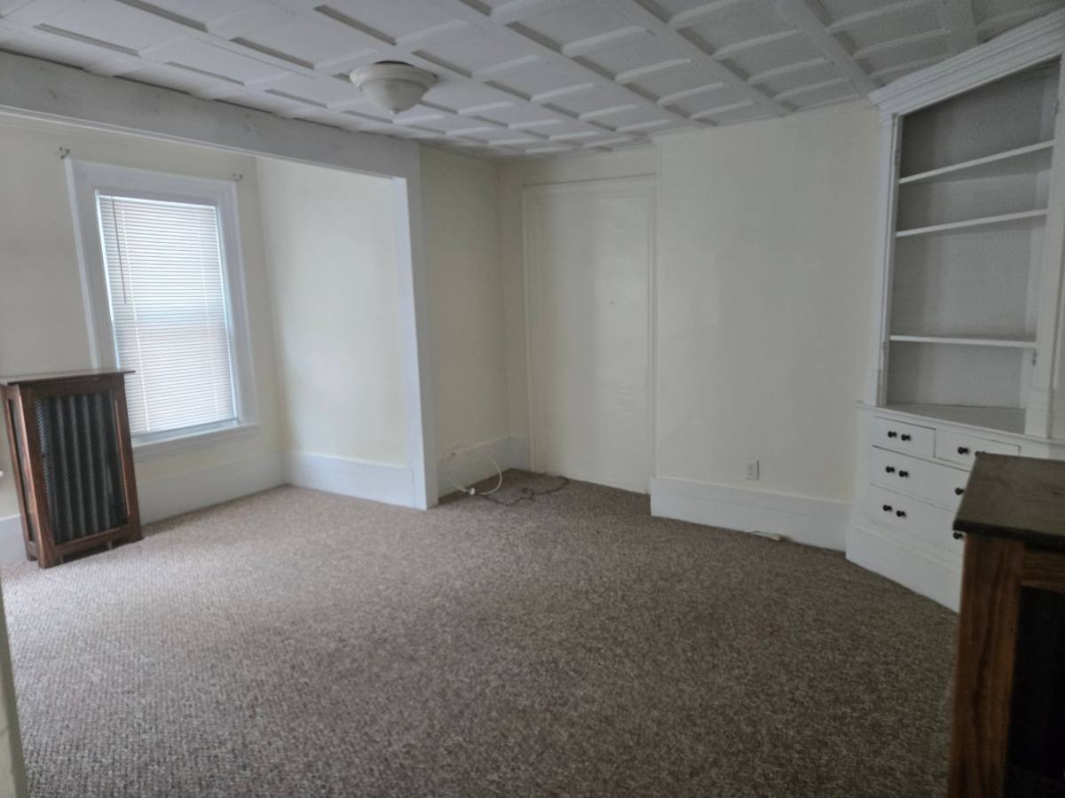 Apartment for rent at 147 Union St #1M, East Bridgewater, MA 02333