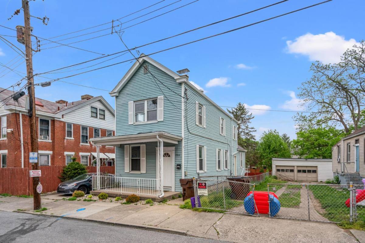 House for rent at 2210 Busse St #1, Covington, KY 41014